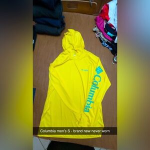 Men’s Columbia performance hoodie - never worn